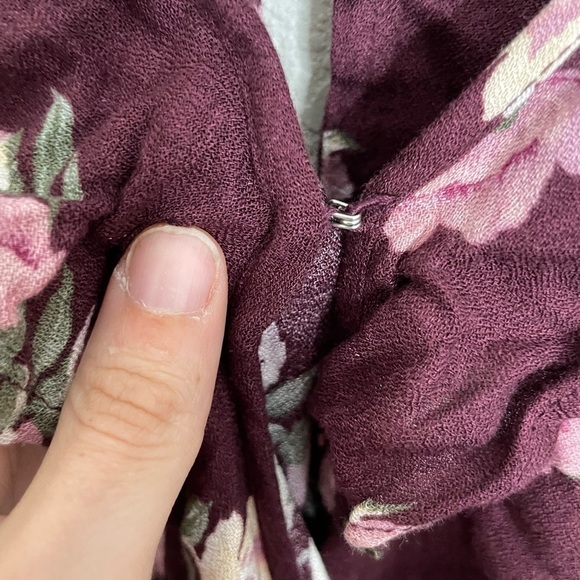American Eagle Floral Romper Burgundy Purple XXS - Picture 6 of 8